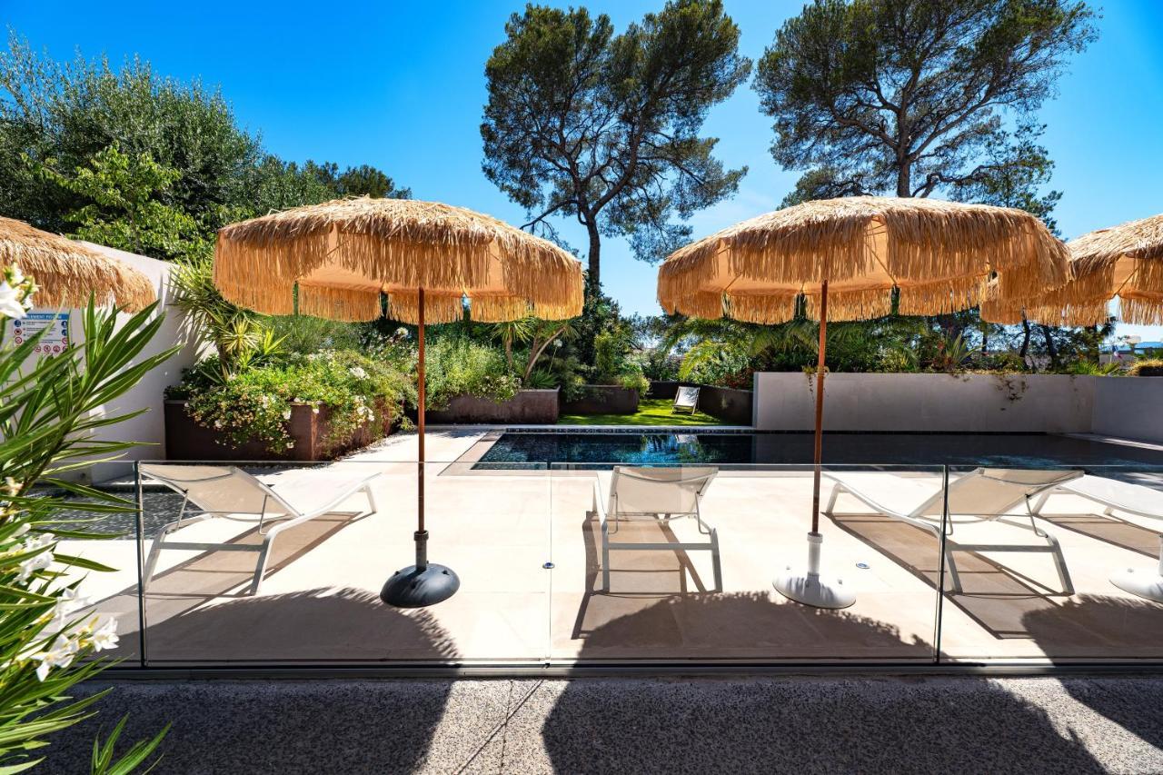 Villa Catleya Appart Hôtel Saint-Raphaël Esterno foto